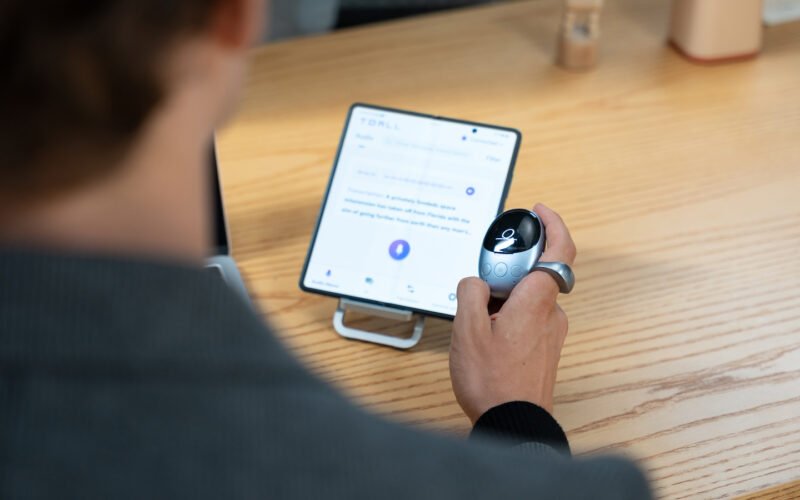 Anel com ChatGPT Revoluciona Comunicação com Inteligência Artificial
