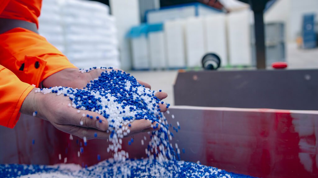 Novo Avanço em Engenharia: Eco-tech Transforma Plástico em Valor