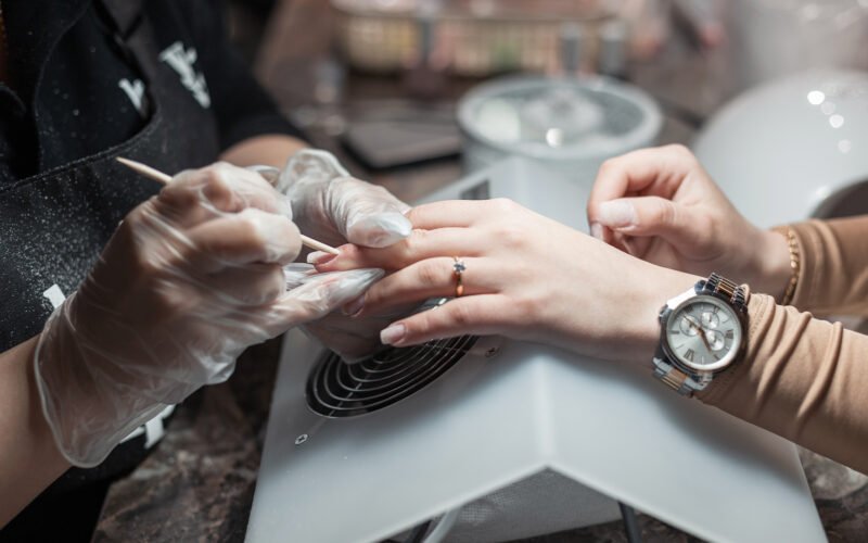 Melhoria de Engenharia: Modelagem 3D e IA em Design de Unhas