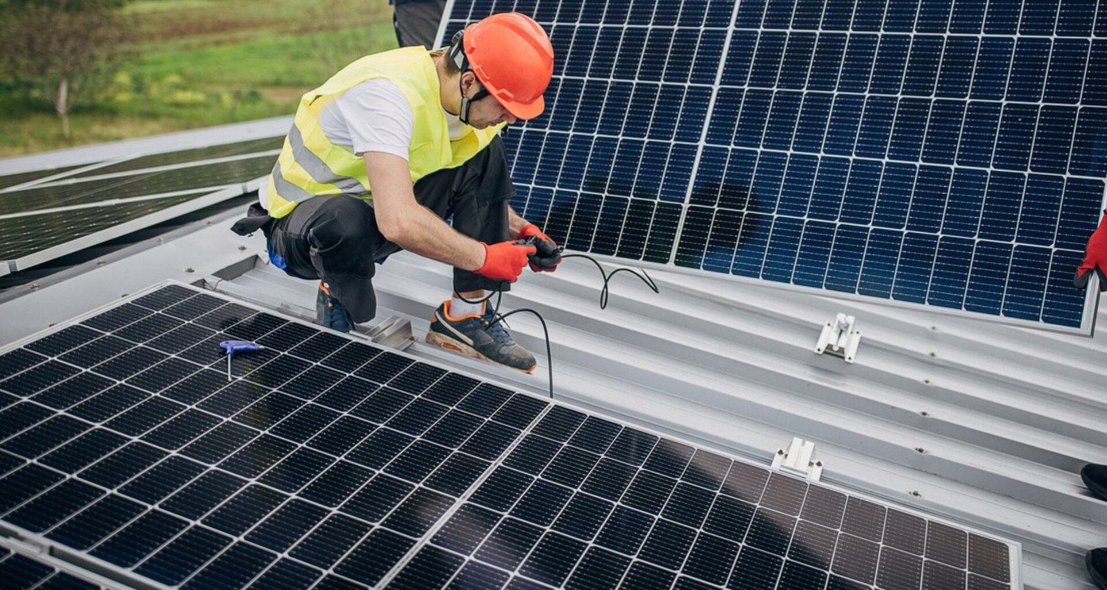 Novo Recorde de Eficiência em Engenharia de Energia Solar