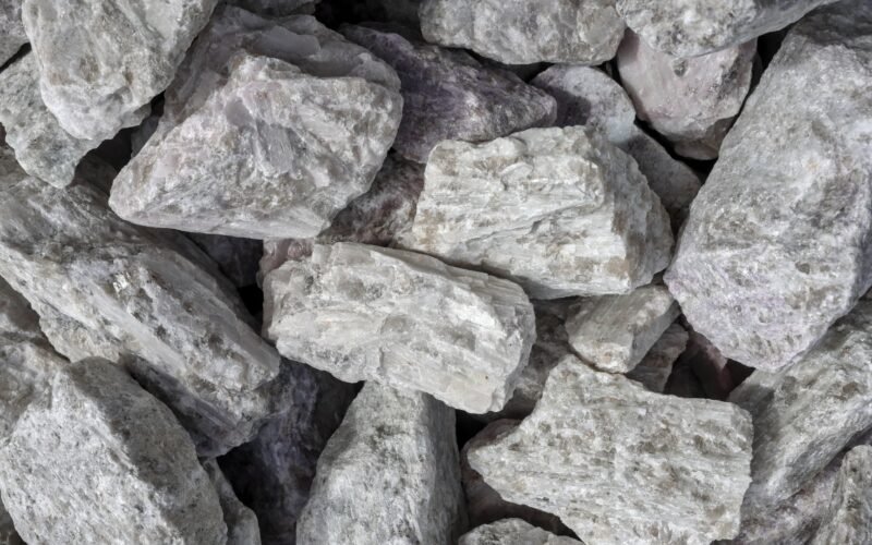 Novo Método na Engenharia Acelera Extração Sustentável de Lítio