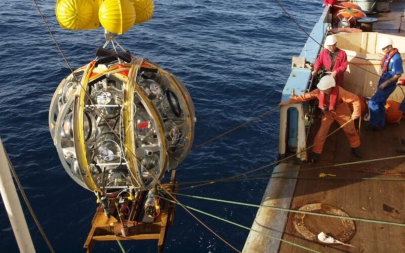 Novo Detector Otimiza Engenharia no KM3NeT Mediterrâneo