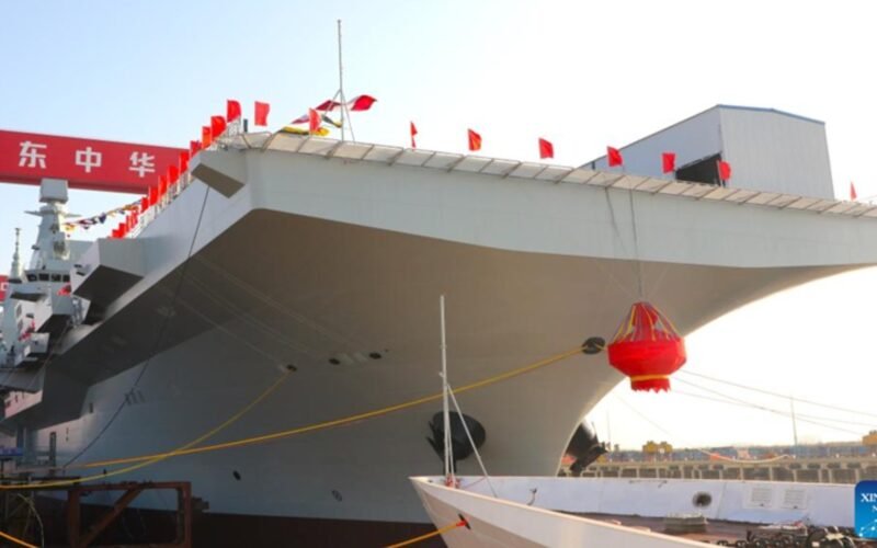 Novo Marco em Engenharia: China e o Navio Sichuan Anfíbio