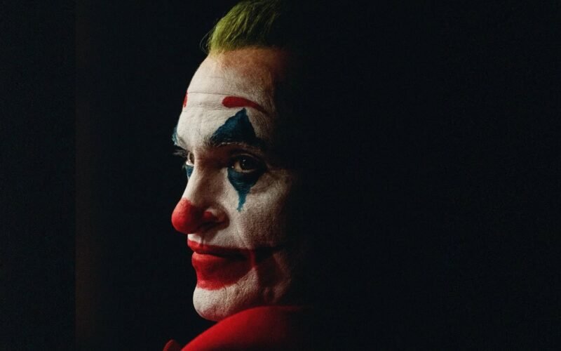 Novo Estudo de Engenharia Destaca Aumento de Violência em Filmes