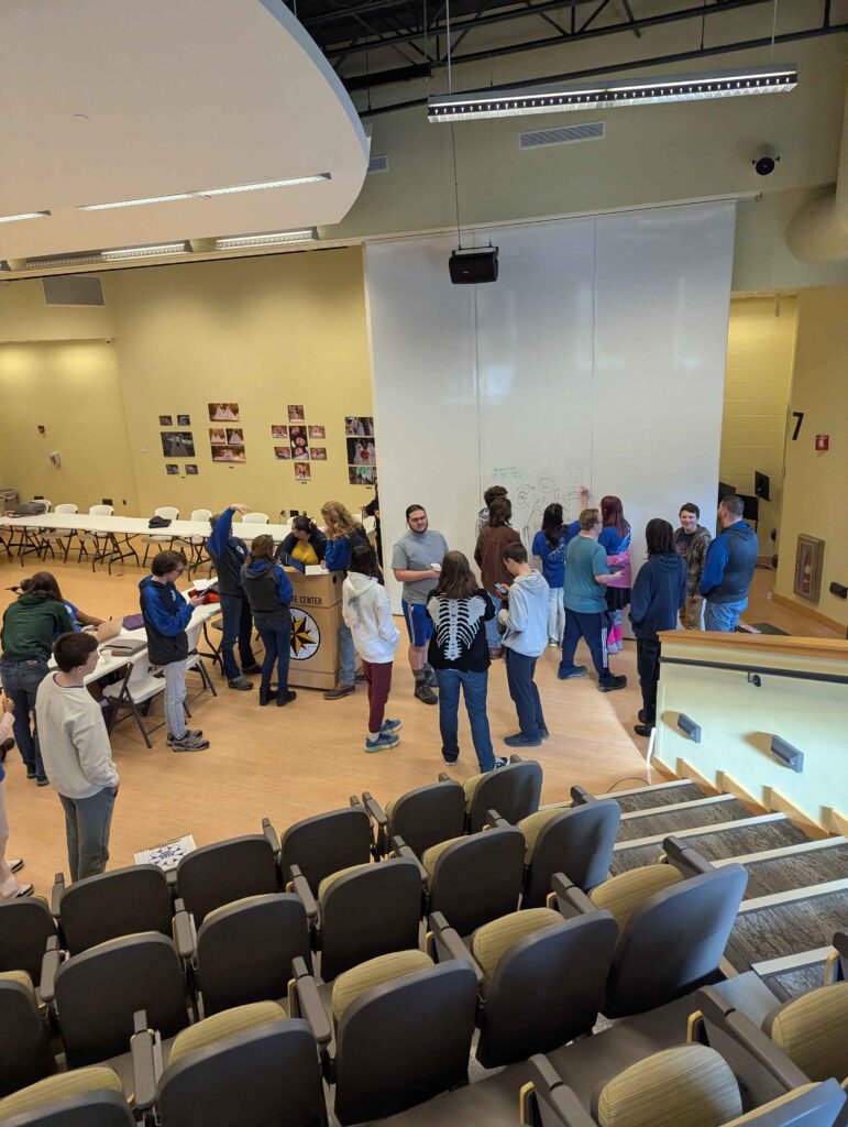 Blue Crew Robotics revoluciona robótica estudantil com designs visionários e impacto educacional 1 Melhor Engenharia em Destaque: Notícias Blue Crew Robotics 2024