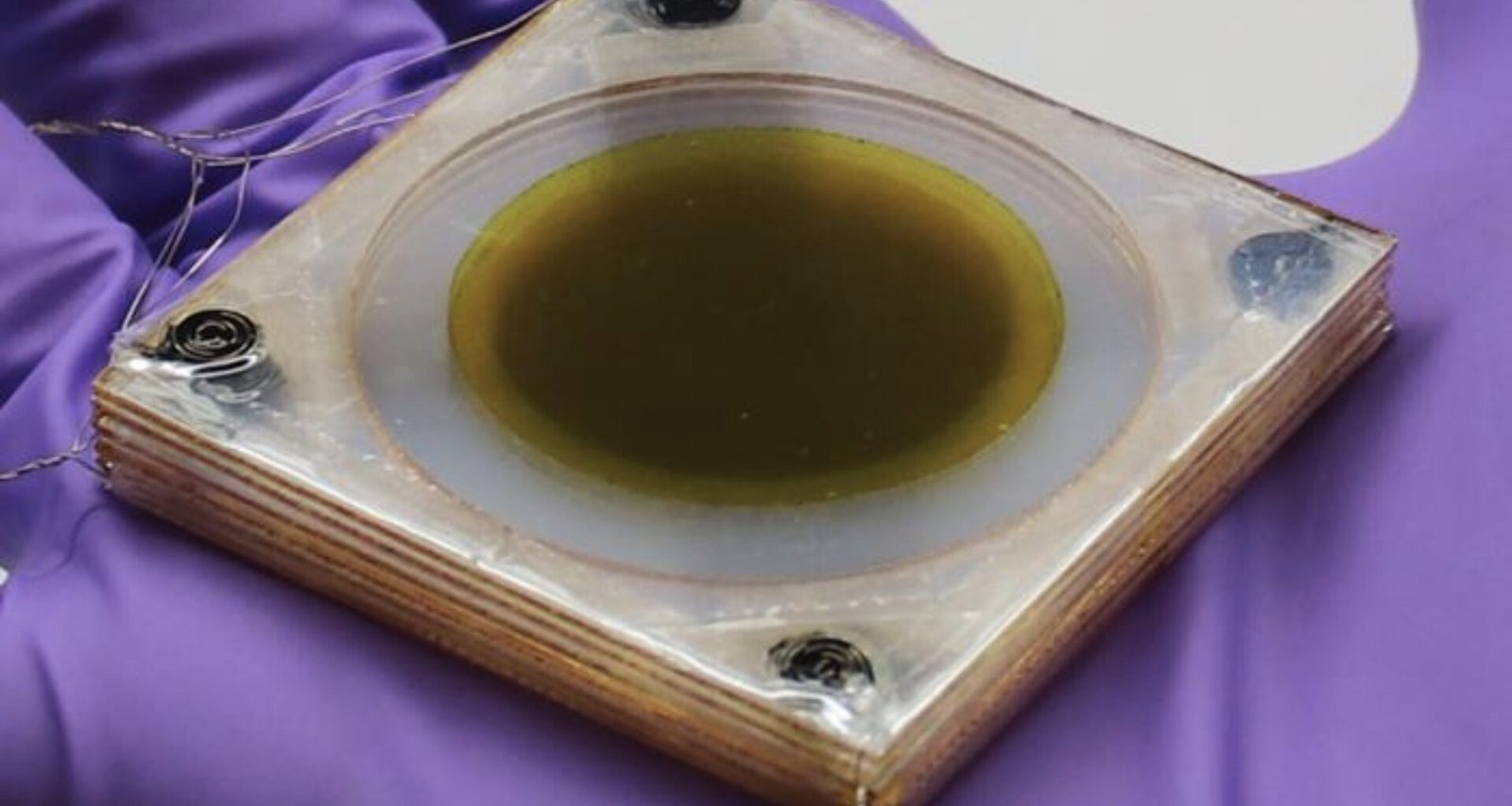 Nova Engenharia: Bomba de Resfriamento Reduz 16 Graus em Wearables