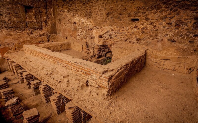 Novo Marco da Engenharia: Antiga Casa de Banho Revelada em Pompeia