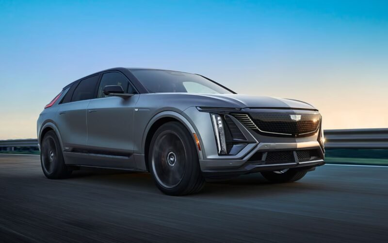 Novo Cadillac Lyriq-V Eleva Engenharia com Aceleração Recorde