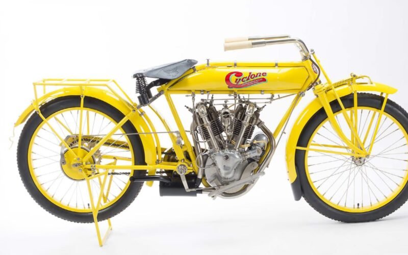 Engenharia Avançada: Moto De 1915 Bate Recorde Histórico